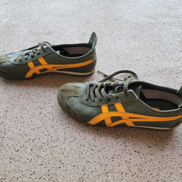 Onitsuka Tiger Green and Orange Sneakers - Picture 3 of 6